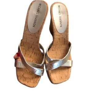 Micheal Shannon size 10 silver metallic leather open toe platform wedge heels